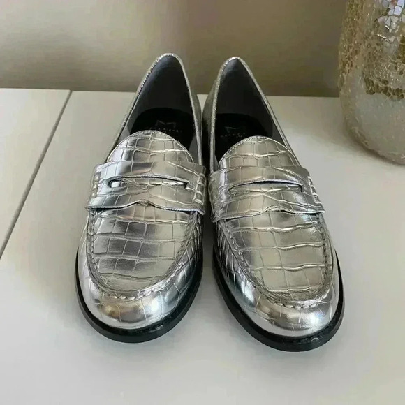 Marc Fisher LTD Halli Croc Embossed Penny Loafer - Picture 6 of 10